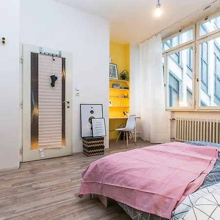 Apartments Ve Smeckach 27 Prague Exterior photo